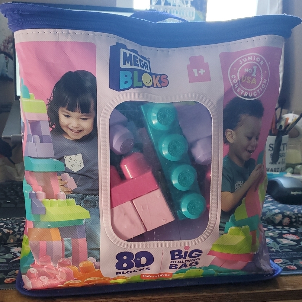 Fisher-Price Mega Bloks 80-Piece Set - Pink, Blue, Green